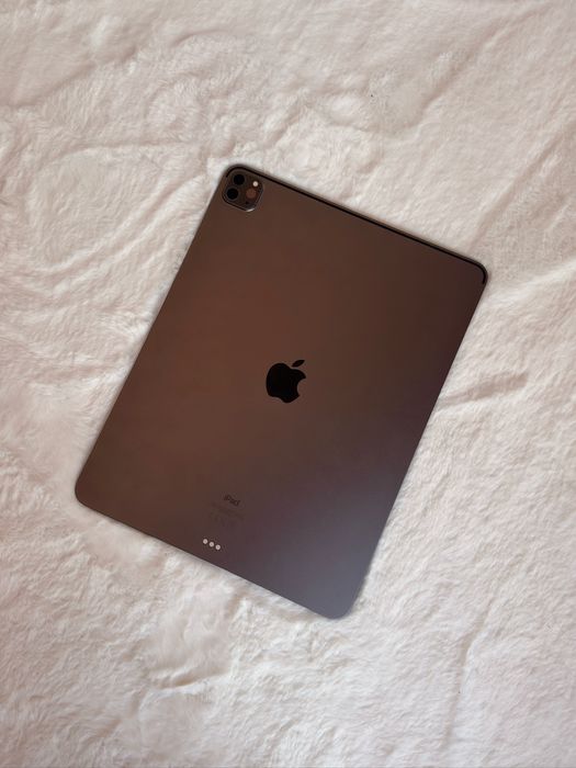 Ipad 13 Polegadas + Magic Keyboard + Caneta