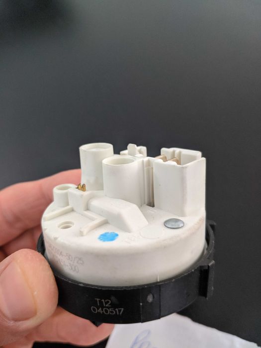 Pressostato Whirlpool AWOD 052/1