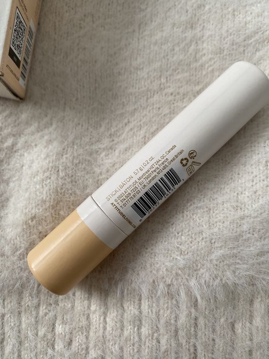 Oceanly Korektor lekko kryjący Nude nowy