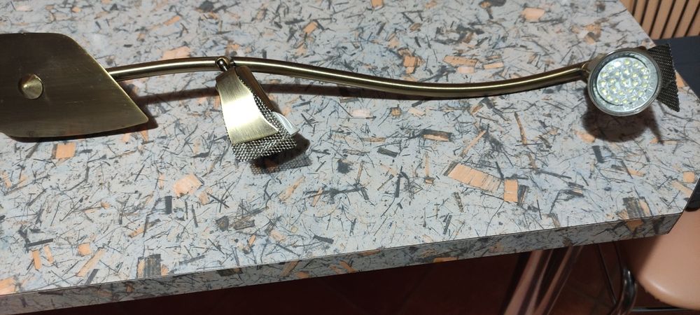 Lampa sufitowa halogen led