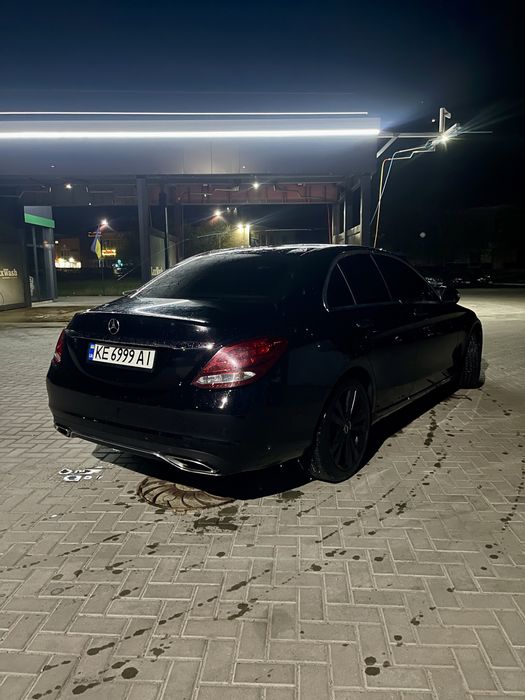 Продам Mersedes Benz C 300, 2016 р.в.  2 л. турбо задній привод
