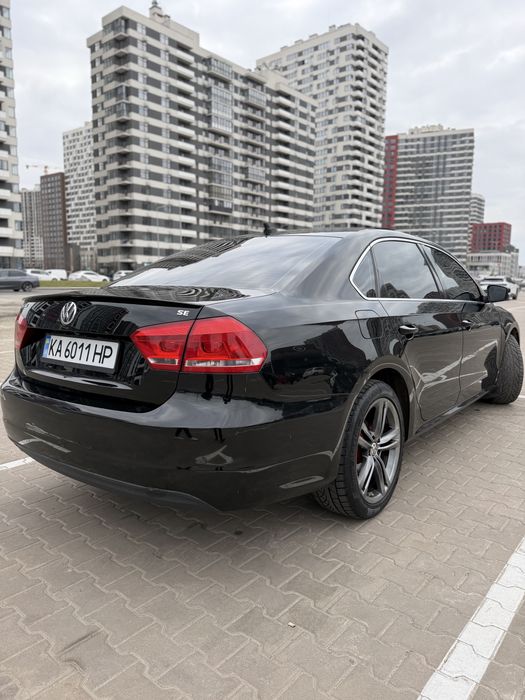 VOLKSWAGEN Passat В7 2013 2.5 газ бензин