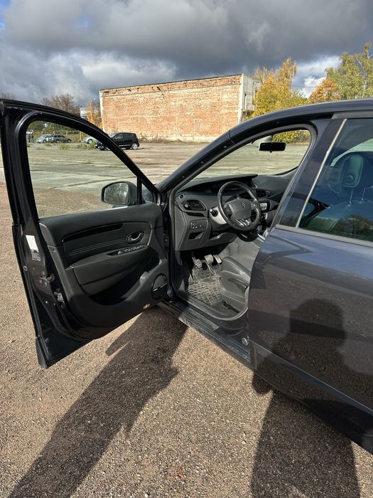 Renault grand scenic bose