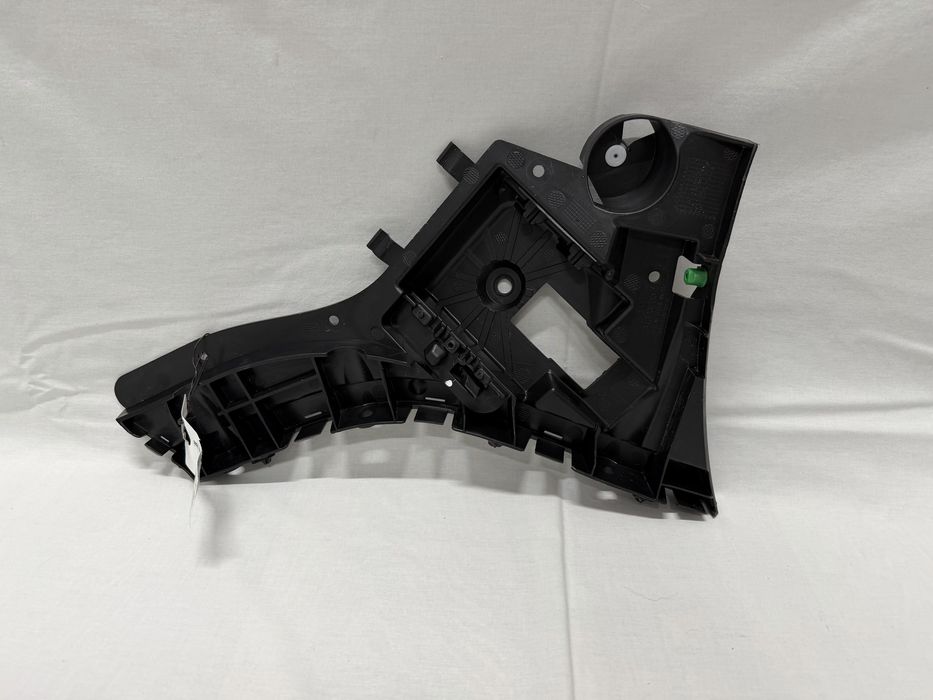 Ślizg Zderzaka Lewy Tył VOLVO XC60 LIFT 13-17r.