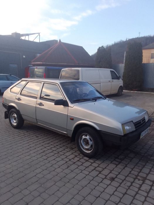 Продам ВАЗ Lada 21093