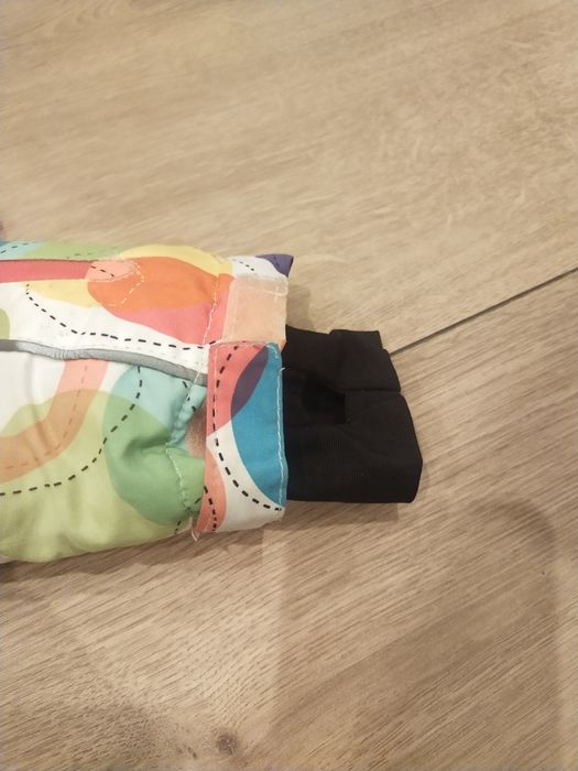 Kombinezon na narty , sanki , śnieg