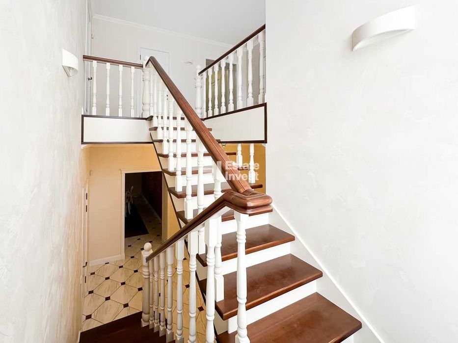 Продам будинок у с. Родичі