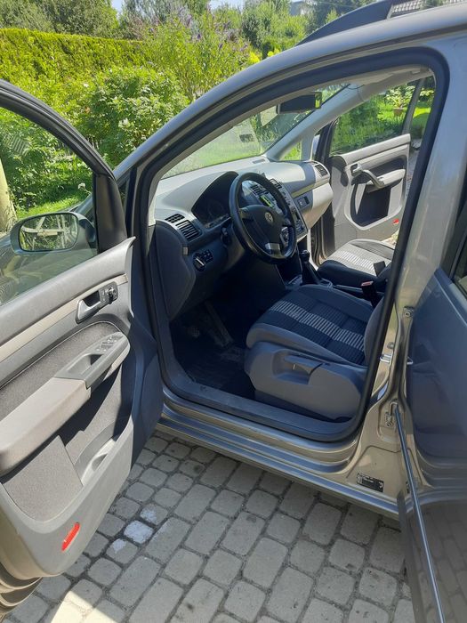 Samochód VW Touran
