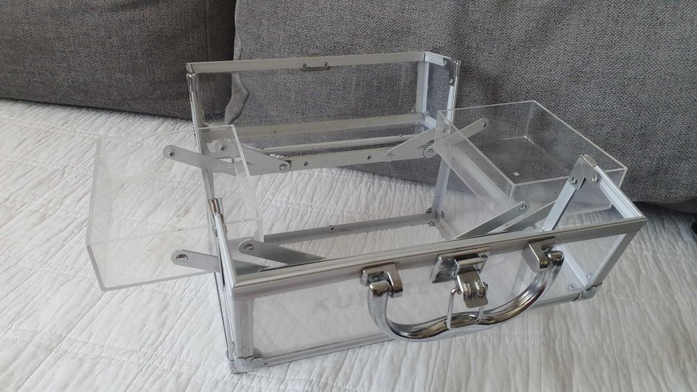 Kuferek total clear kosmetyki aluminiowy