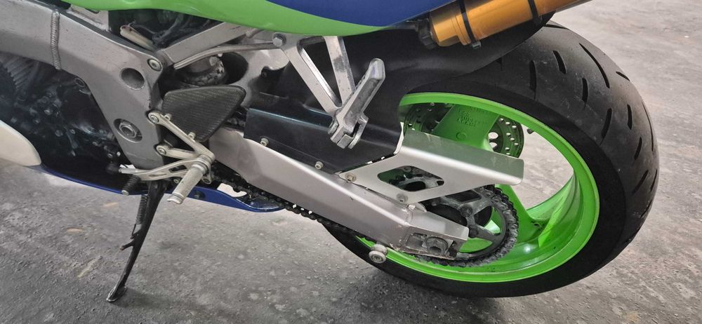 Kawasaki zxr 750 L