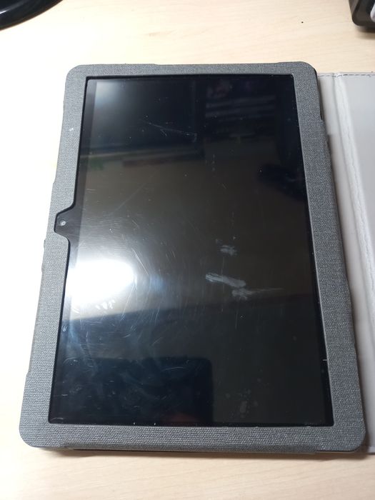 Продам планшет  tPad