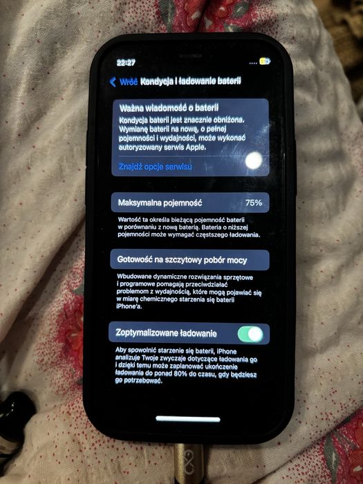 Iphone 12 mini 75% baterii