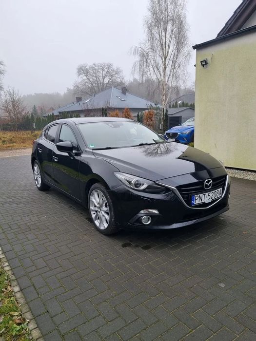 Mazda 3 SPRZEDAM Mazda 3, bogate wyposażenie, przebieg 66700km