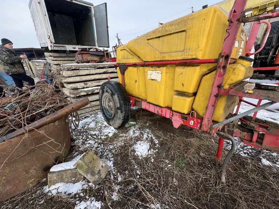 Бочка оприскувач  2000+ 300