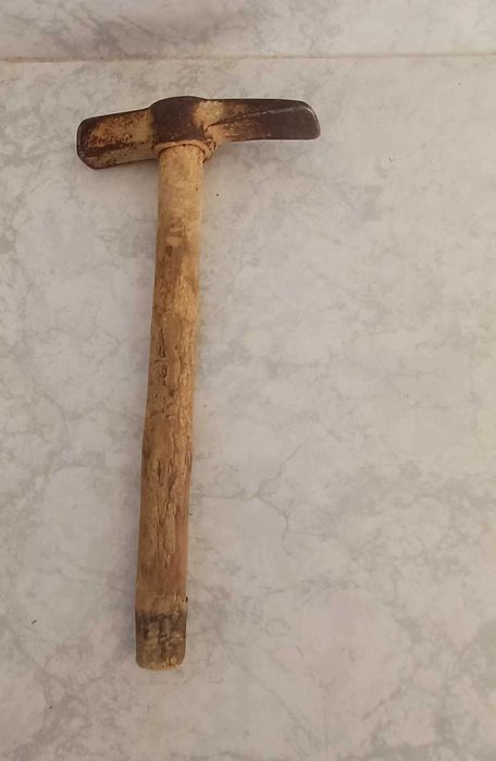 Martelo de Pedreiro Com Cabo
