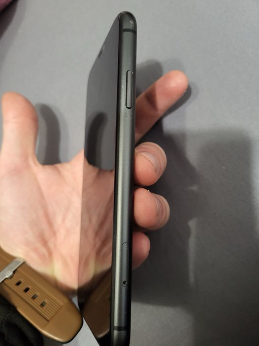 Продам айфон 11/128 в идеальном состоянии