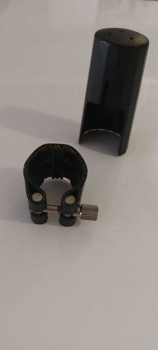 Abraçadeira e tapaboquilha clarinete