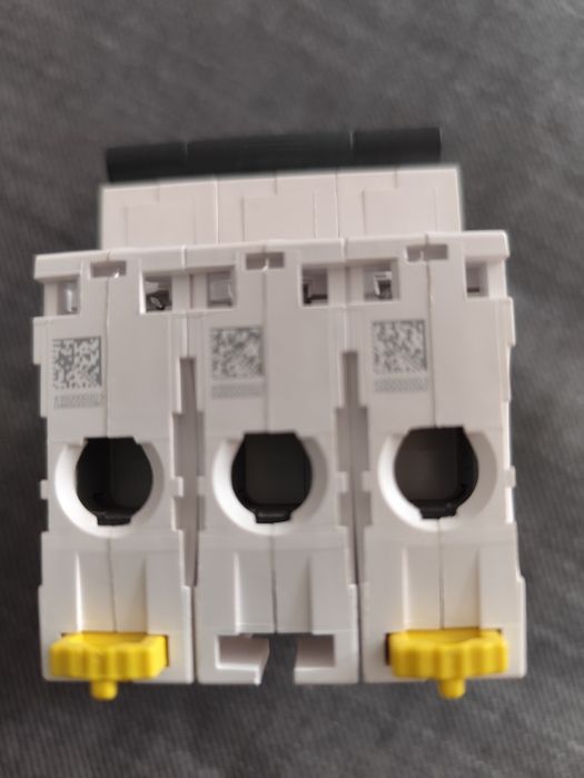 wyłącznik nadprądowy Acti9 iC60H 3P 50A D Kod: A9F55350 Schneider