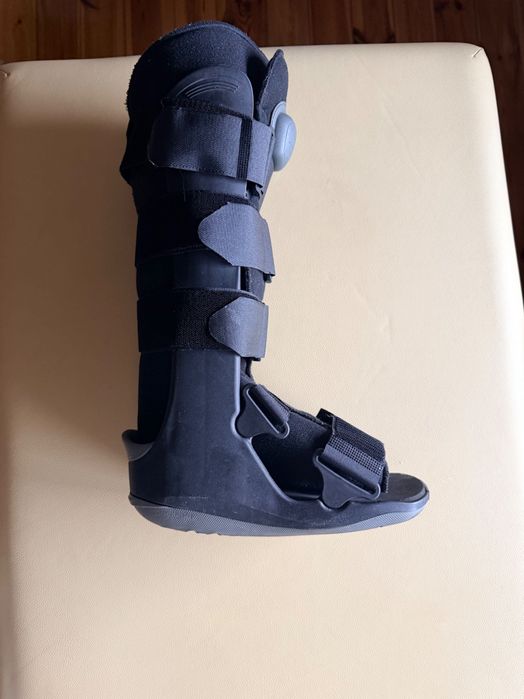 Orteza - But ortopedyczny typy Walker na rzepy