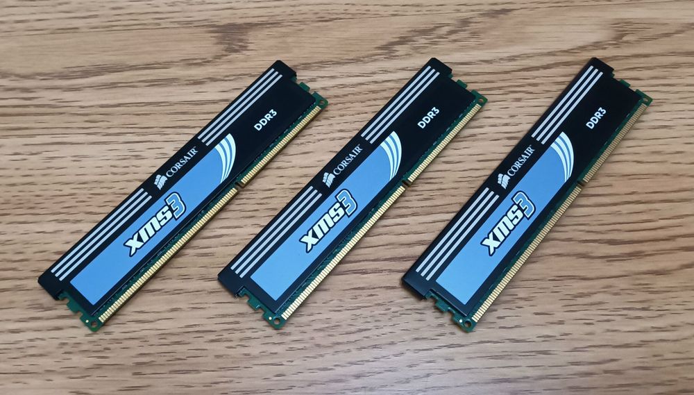 Kit de 6 Gb DDR3 a 1333 Mhz (3 × 2 Gb) Corsair XMS 3 triple channel