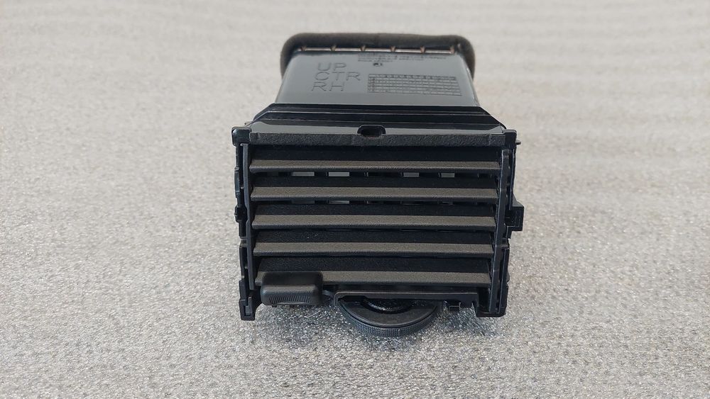 Difusor / saída de ar NISSAN Leaf EV (ZE0)