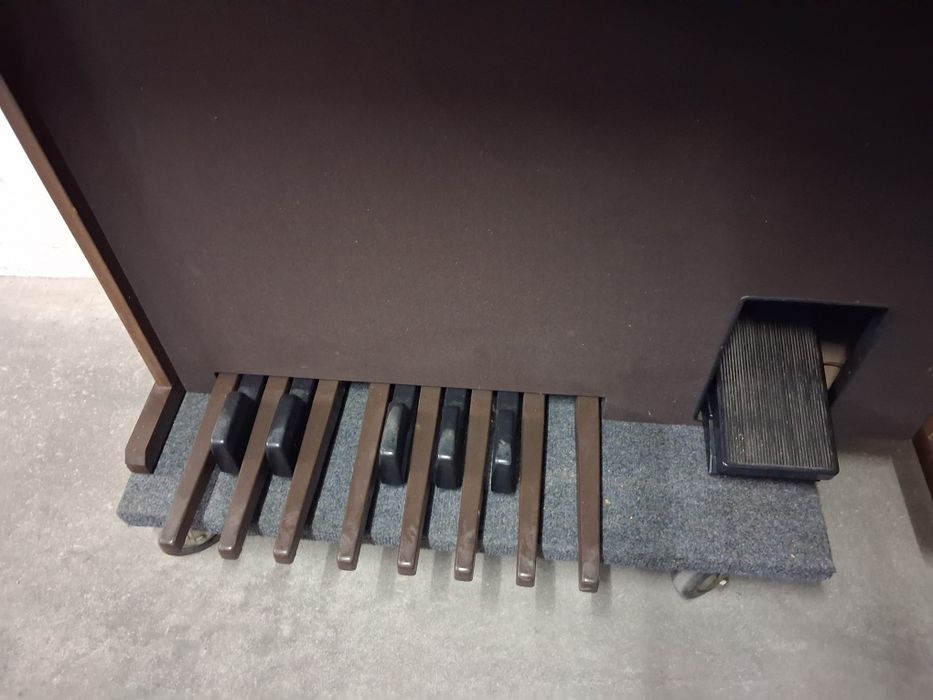 Órgão Viscount  PCM BX20 midi (2 teclados e pedaleira)