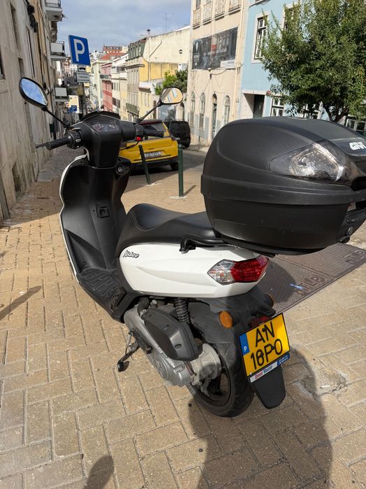 2022 Peugeot Kisbee 50cc scooter