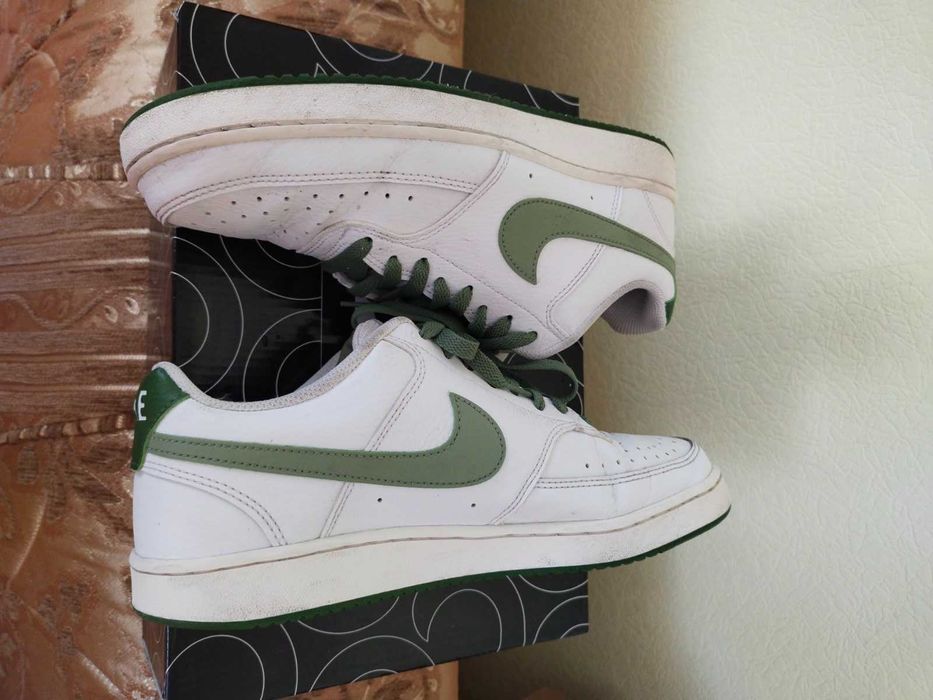 Кросівки чоловічі nike court vision білі шкіряні 42,5 устілка 27см