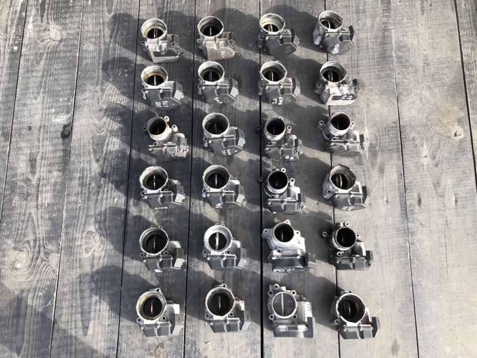 Дроссельная заслонка Volkswagen Passat B6 Golf 5 Caddy Touran