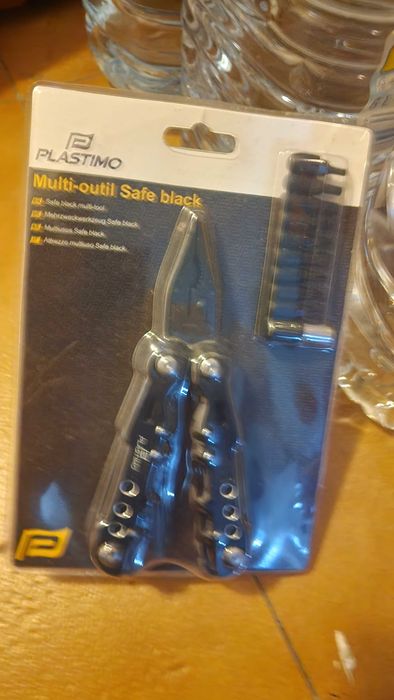 Alicate multi-ferramentas (Plastimo Multi-outil Safe Black) - Na embalagem