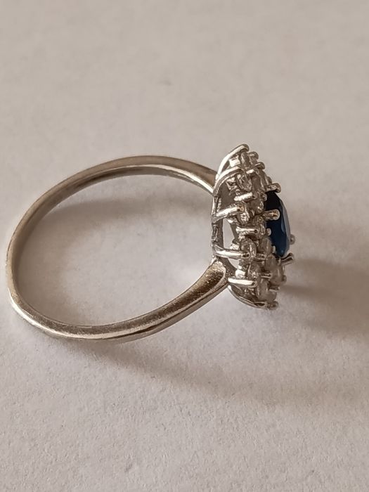 Pierścionek srebrny pr 925