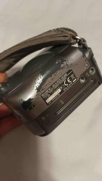 Видеокамера Sony Handycam DCR-HC90E