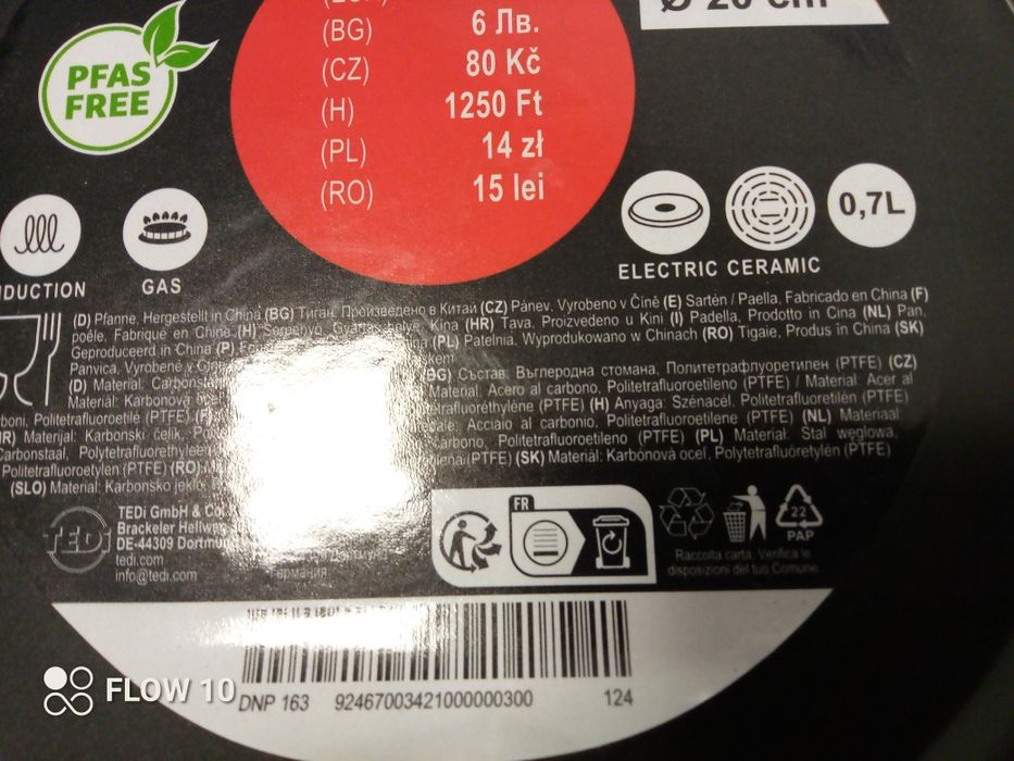 Patelnia nowa z metką