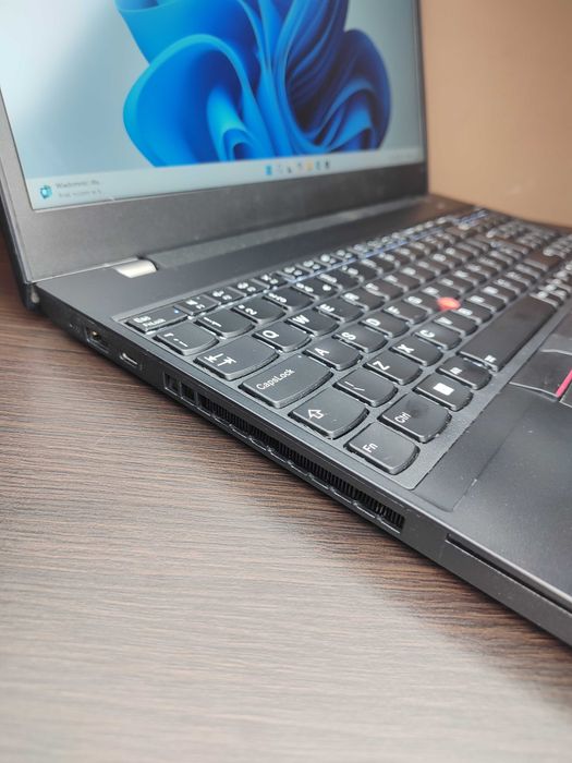 LAPTOP | ThinkPad T15p Gen2 | i7-11800H | GTX 1650 | 32GB 512SSD Win11