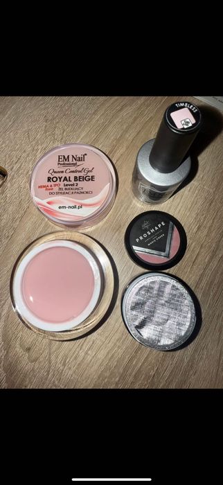 Żele do paznokci