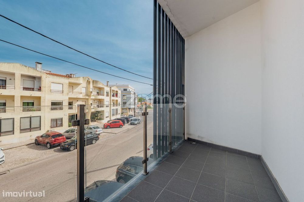 T2 em Sesimbra com vista para o Castelo