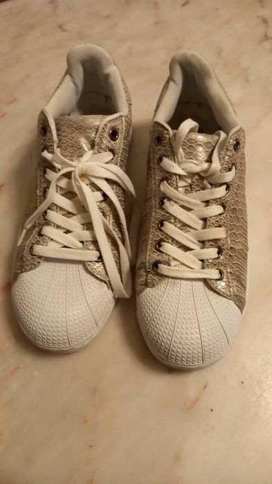 Vendo Ténis usados da Seaside muito baratos