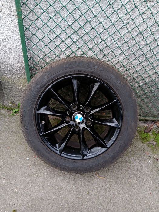 czarne alu Felgi 205/55r16 BMW opony Goodyear zimowe run-flat