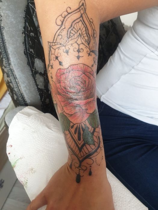 Tatuaze czarne i kolor