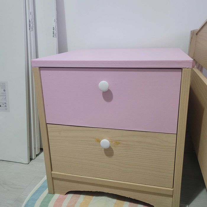 Armário,cómoda, cama e mesa de cabeceira