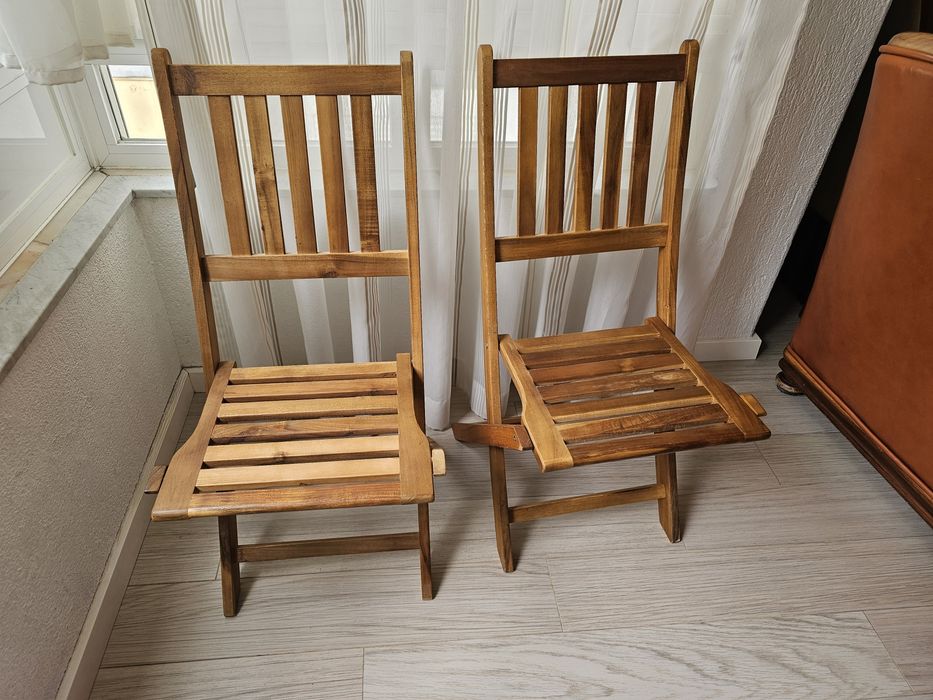 Mesa e duas cadeiras