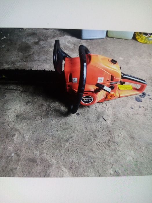 Неробоча китайська бензопила