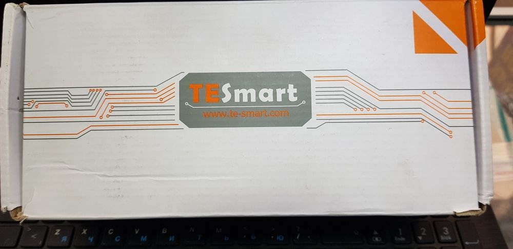Перемикач комп'ютера  TESmart PKS0201A10