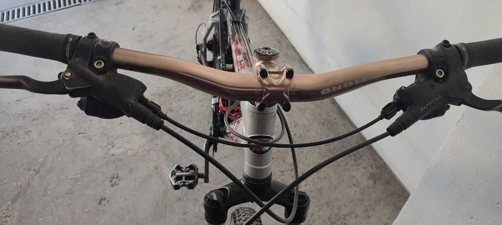 Bicicleta BH suspensão total