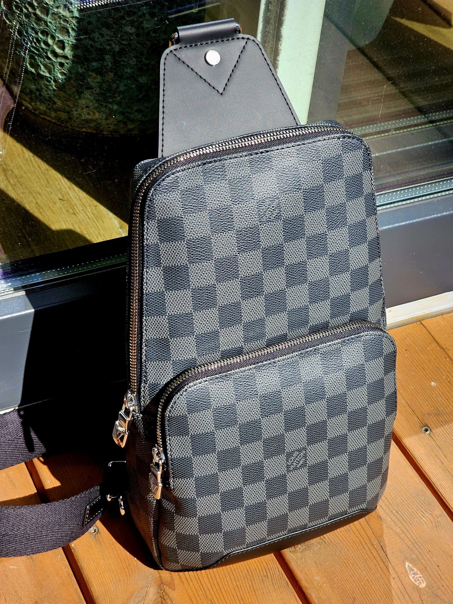 Louis Vuitton Avenue Slingbag NM Graphite Damier Graphite