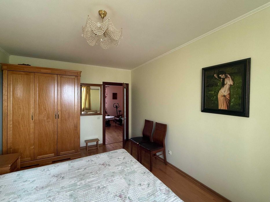Продам 2кім.квартиру вул.Грушевського,парк Перемоги,м.Бровари DM