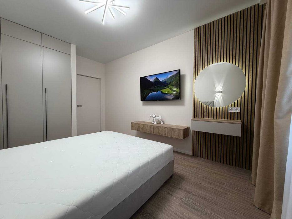 Продам ТОП 1  квартира Днепровская Брама 2
