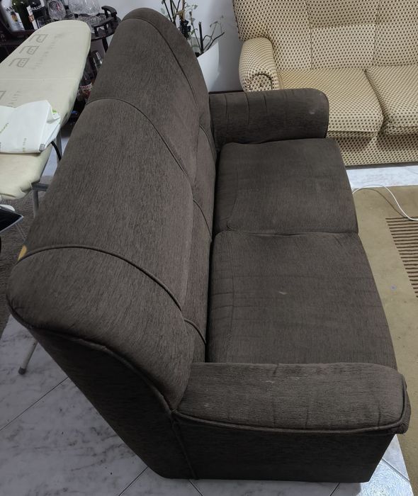 Dou sofá a quem vier buscar zona de gaia