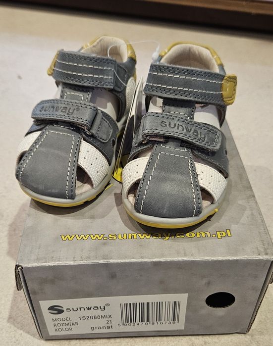 Sandały skórzane Sunway rozmiar 21