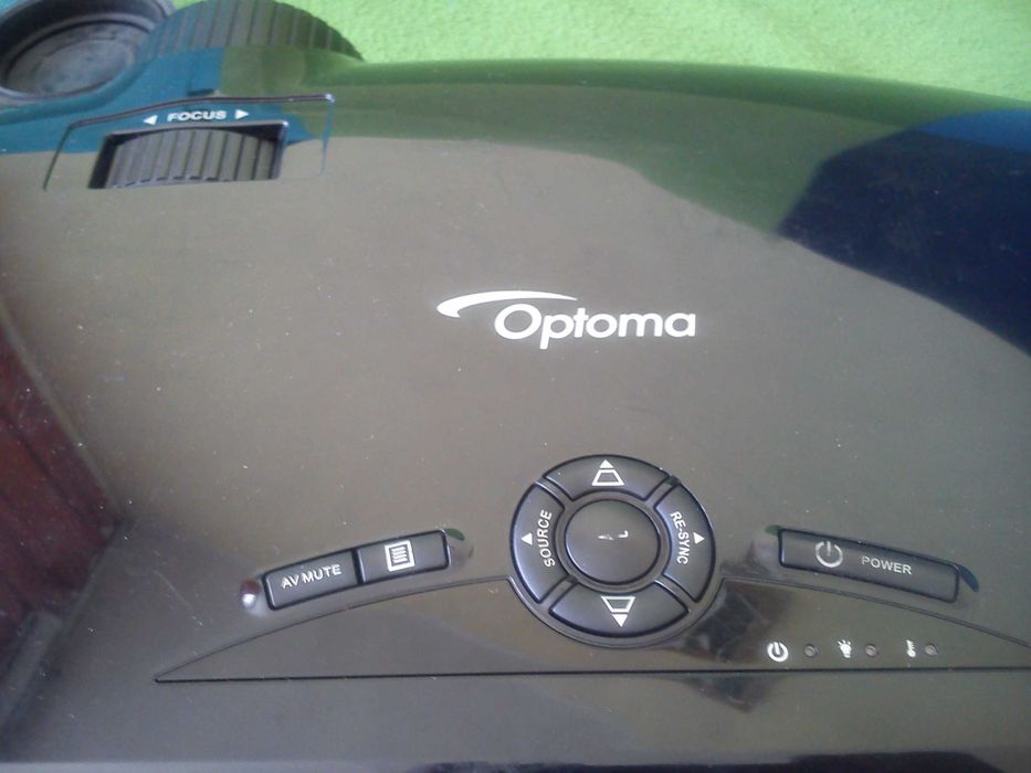 Krótkoogniskowy HD DLP projektor Optoma GT750-XL.